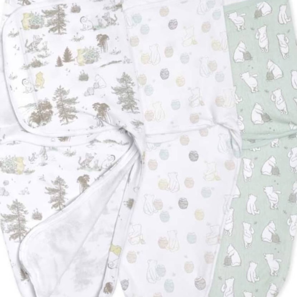 Easy Wrap Swaddle + 3 Pack Disney